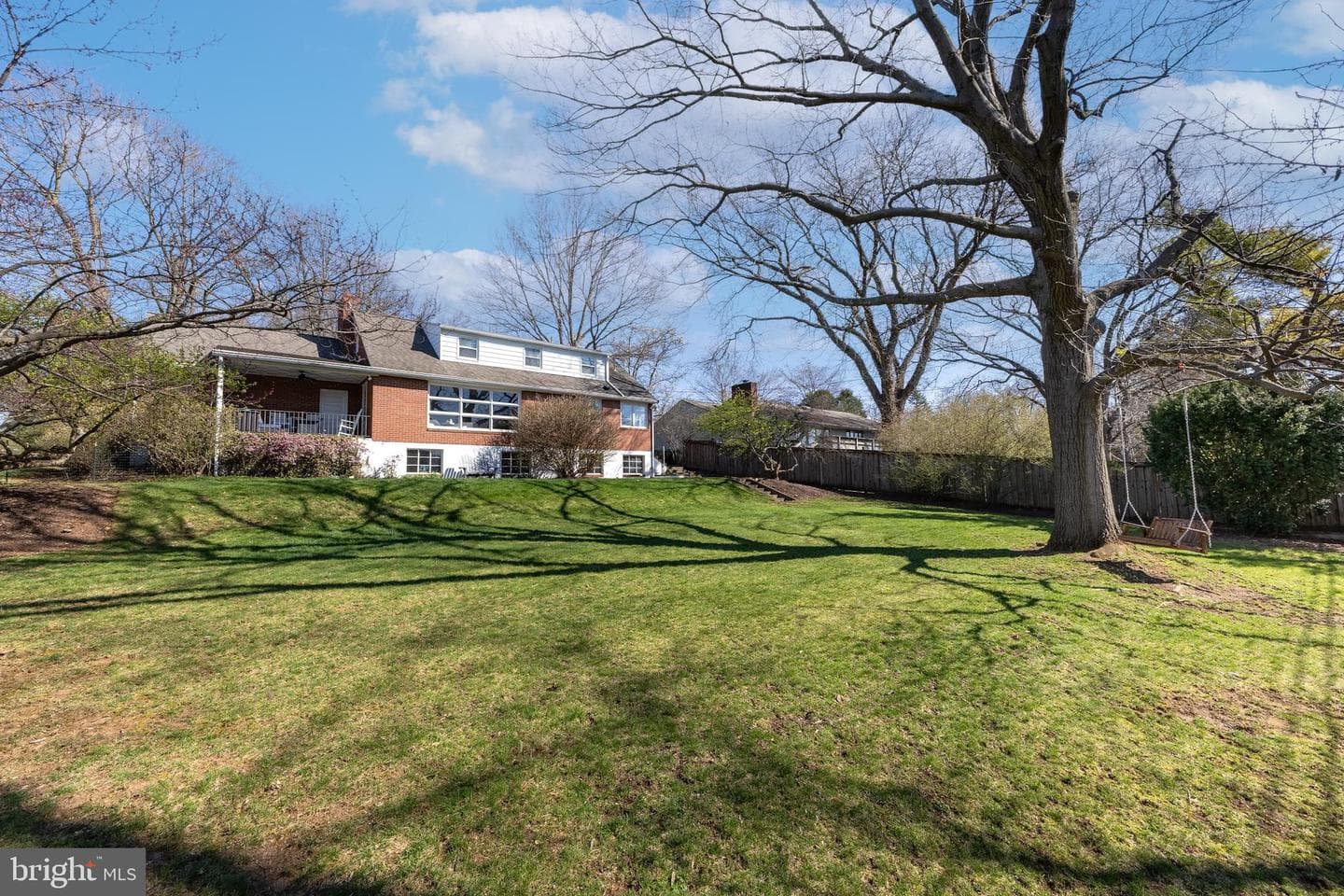 316 Homan Avenue photo 46
