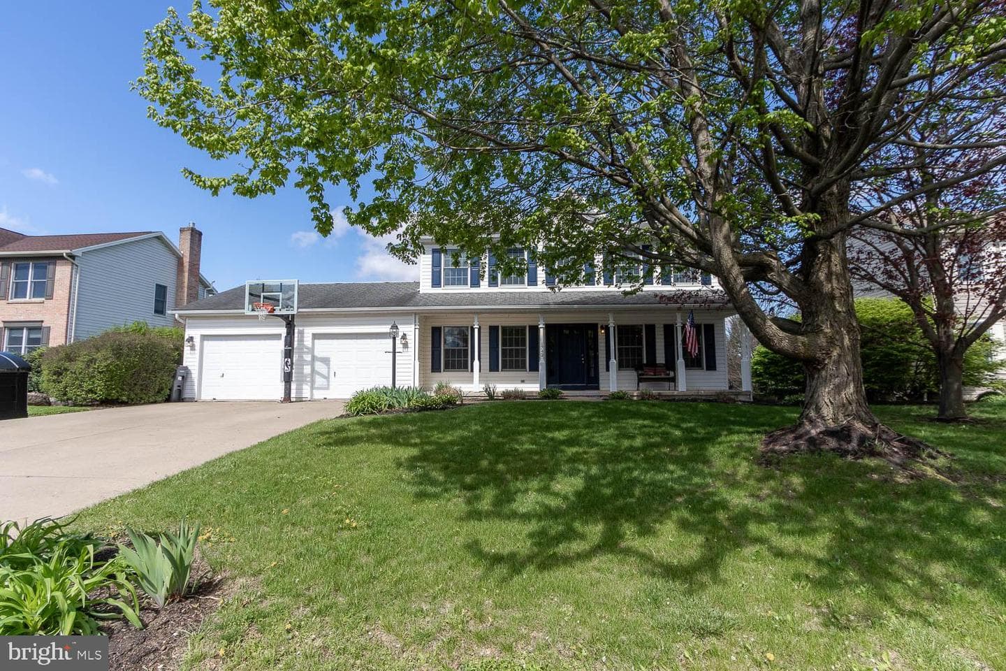 1743 James Avenue photo 2