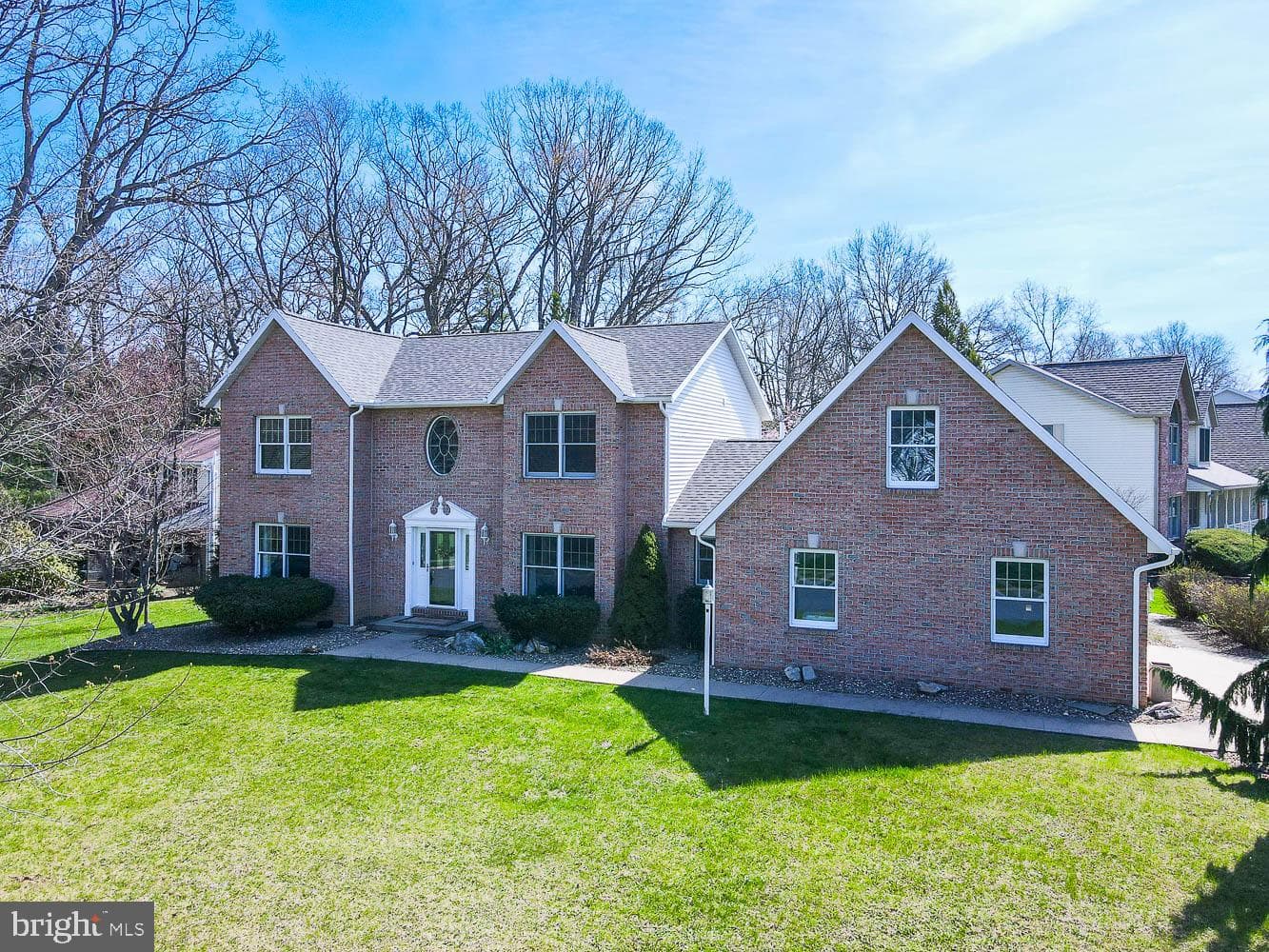 117 Oak Pointe Circle