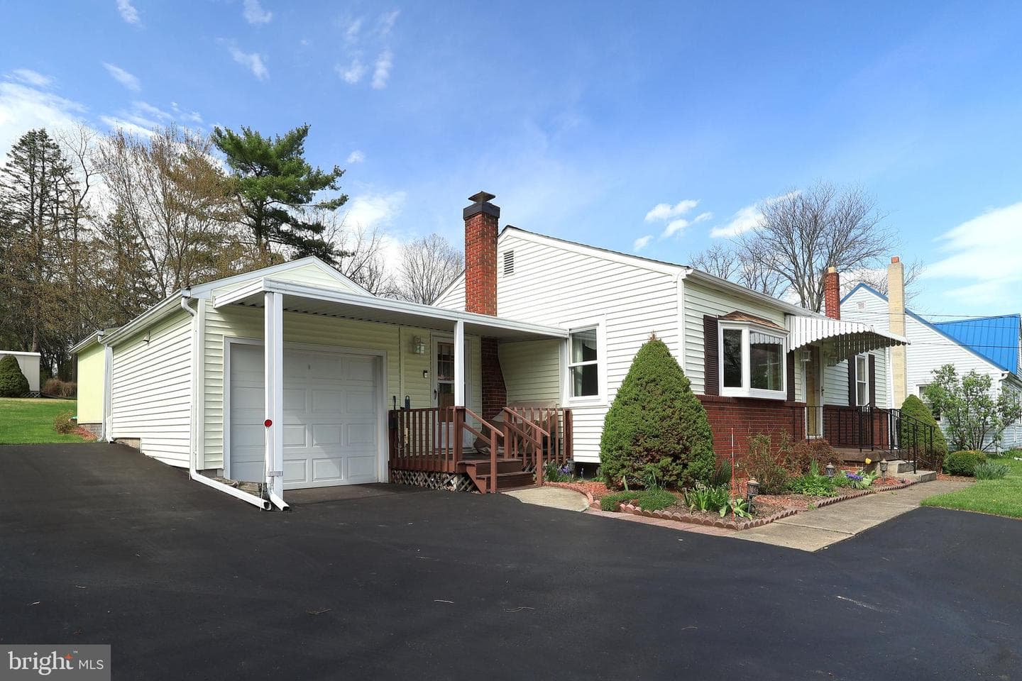 1811 E Branch Road photo 3