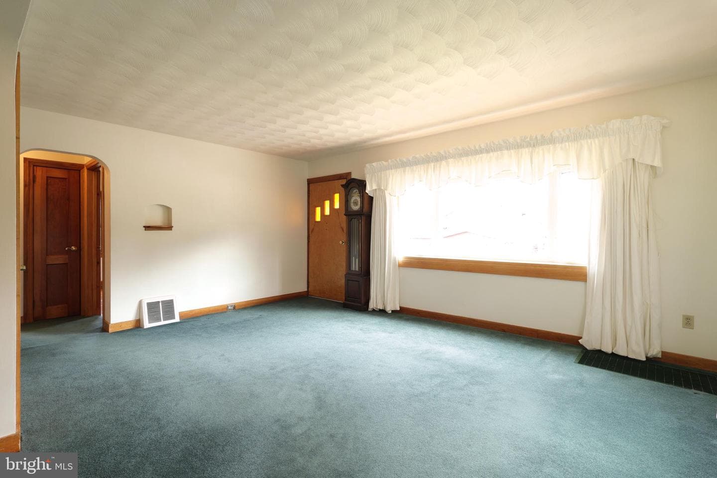 1811 E Branch Road photo 7