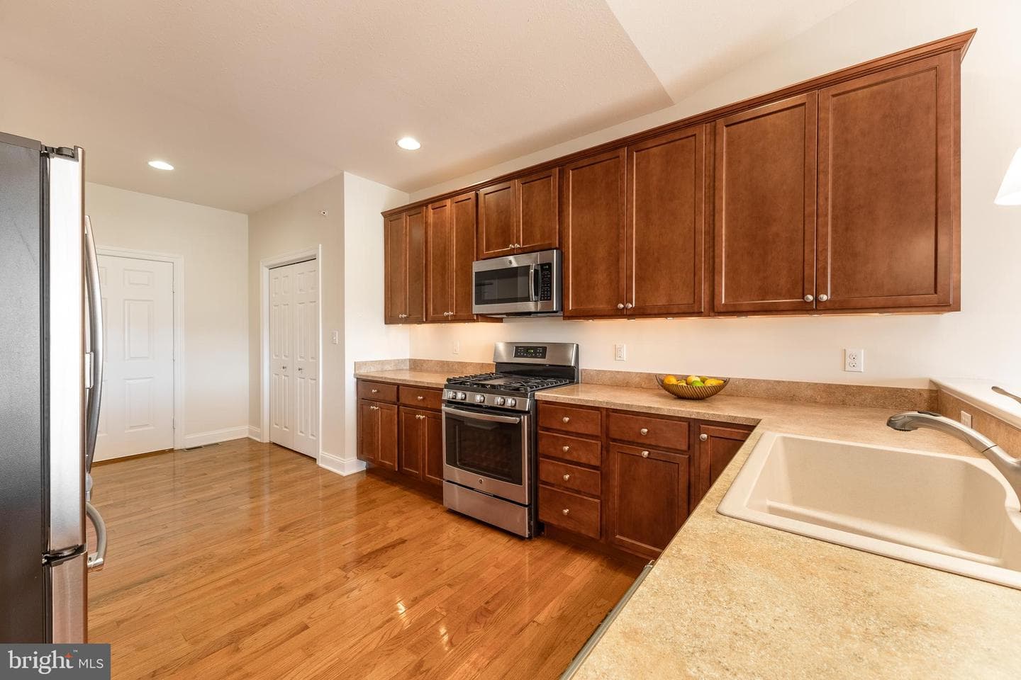 216 Rosewood Cove photo 12