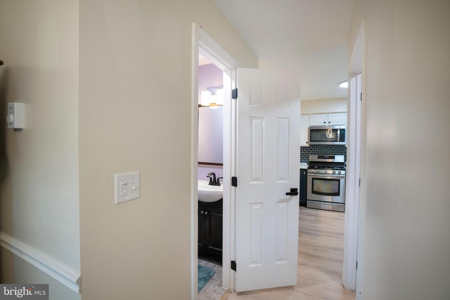 211 Baldwin Street photo 11