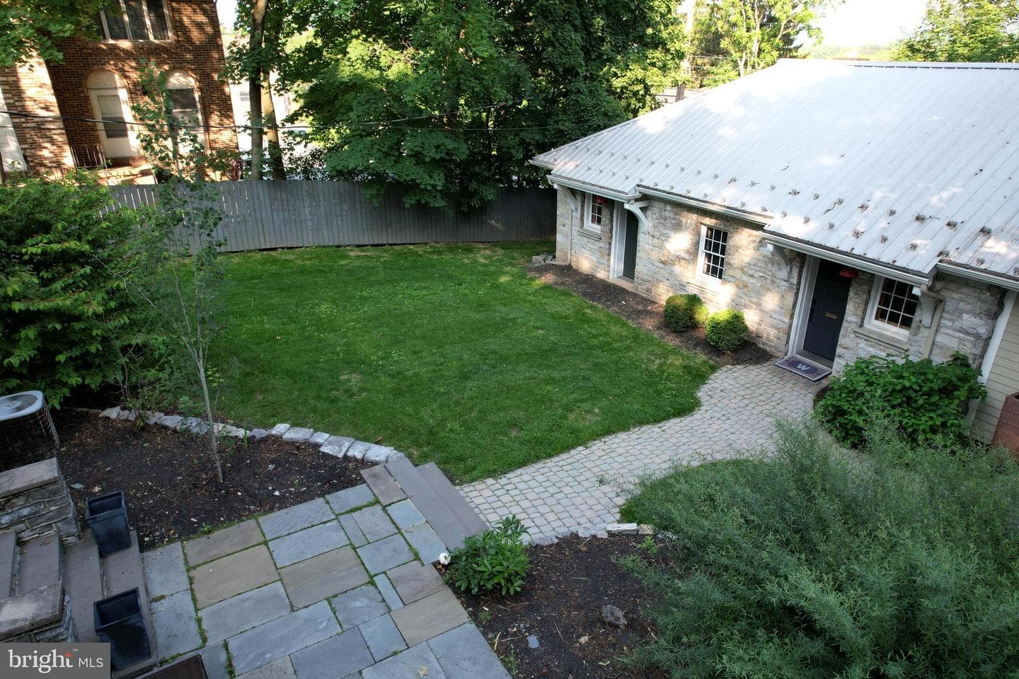 234 W Fairmount Avenue photo 118