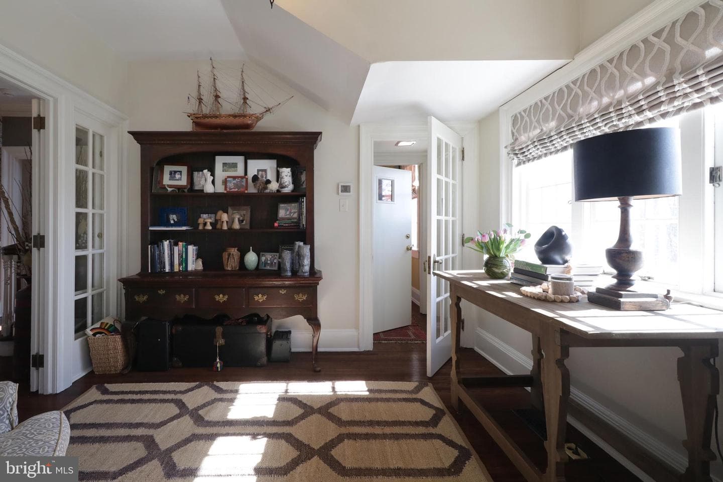 234 W Fairmount Avenue photo 26