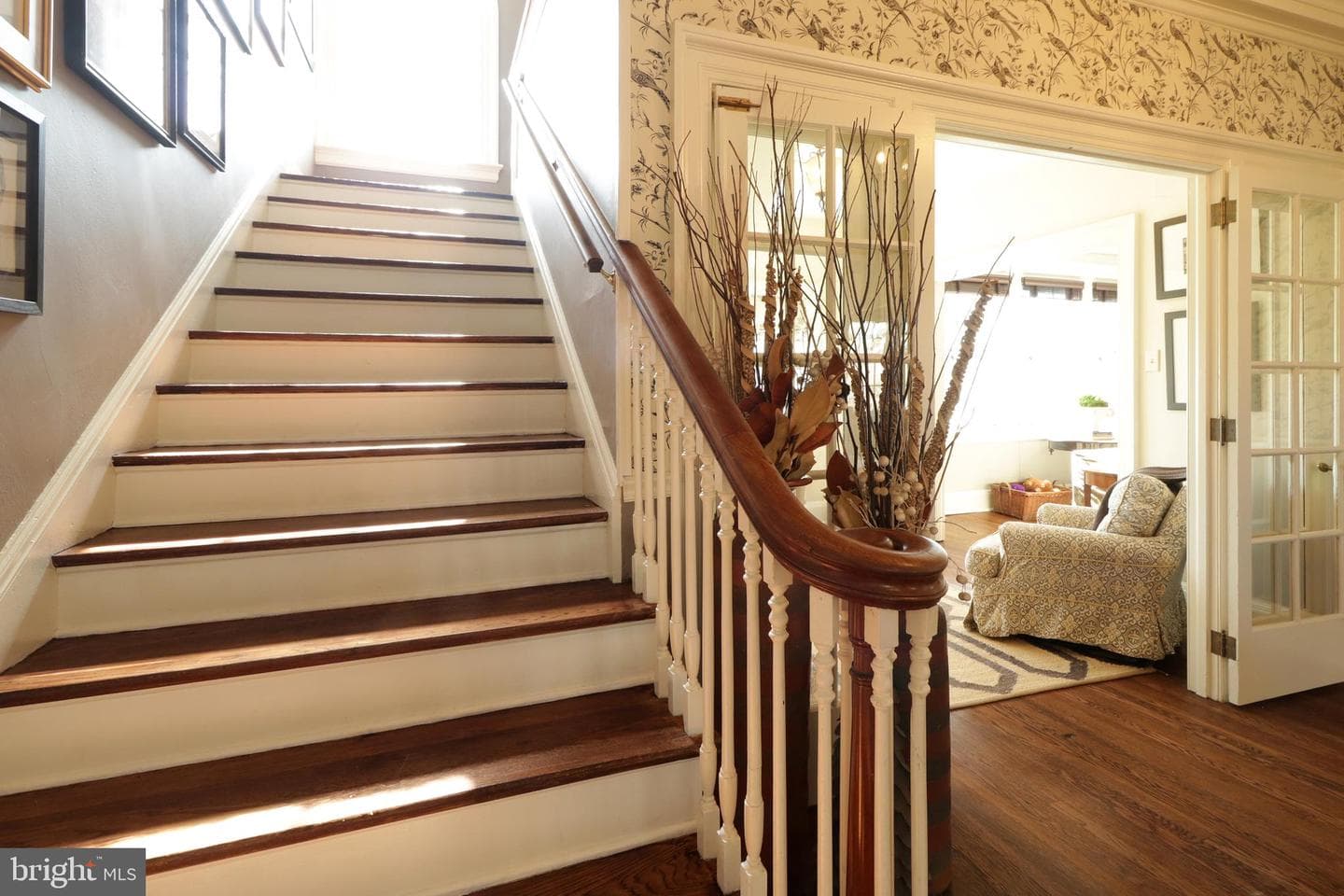 234 W Fairmount Avenue photo 29