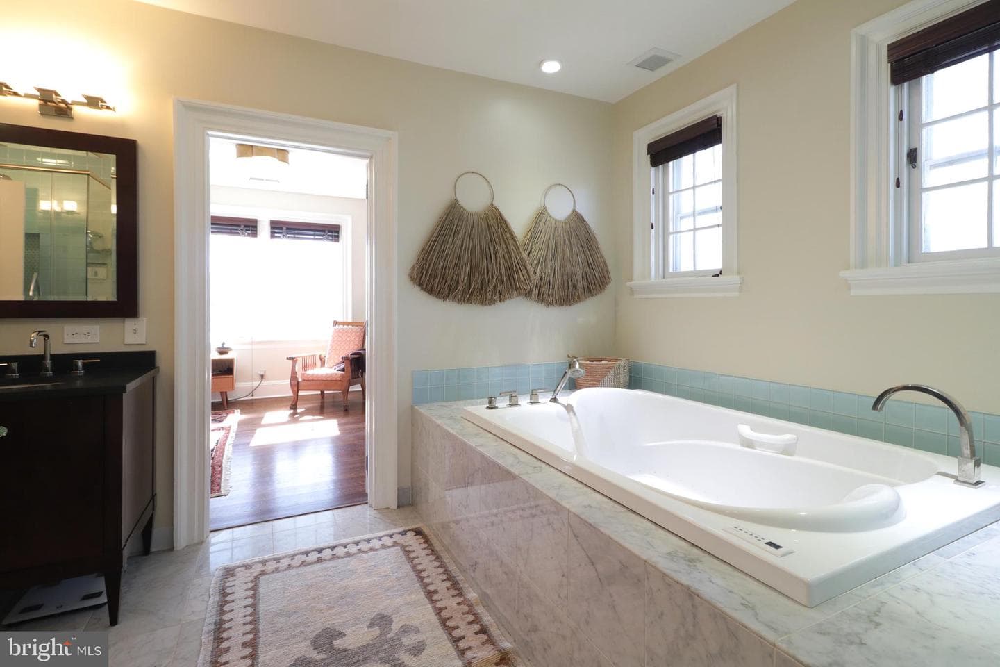 234 W Fairmount Avenue photo 52