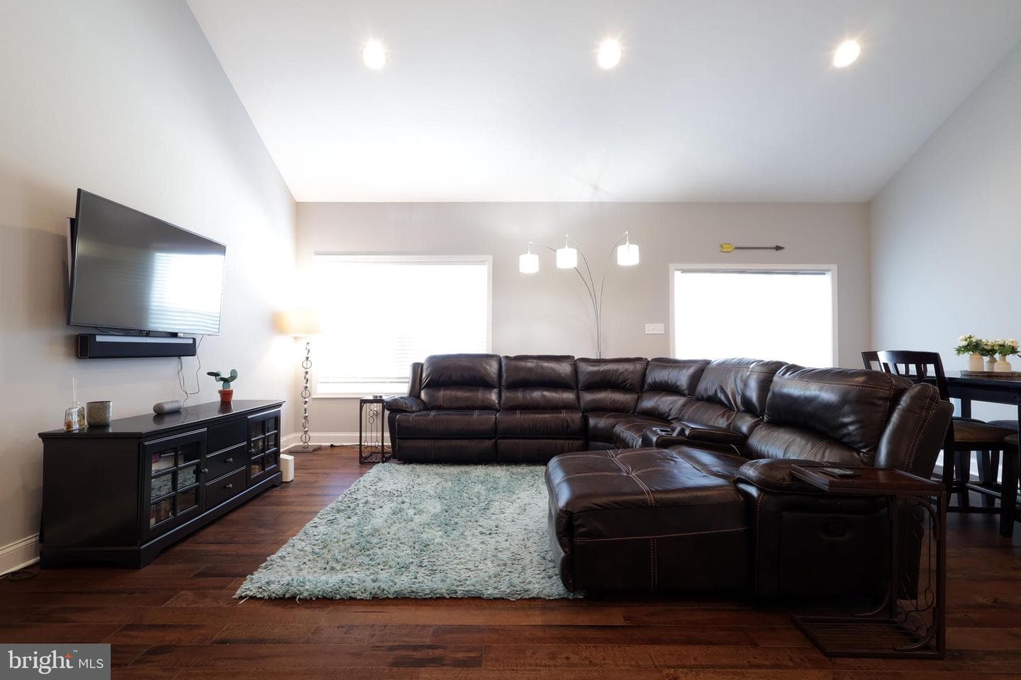 113 Aeropointe Lane photo 12