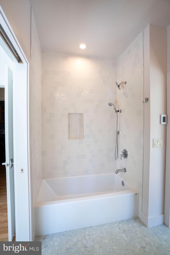 435 Ferguson Avenue photo 19