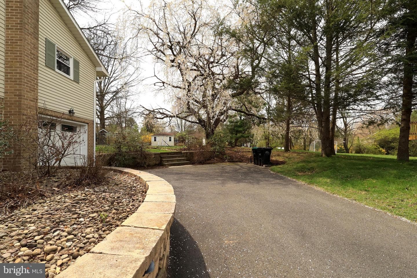 915 Bayberry Drive photo 39