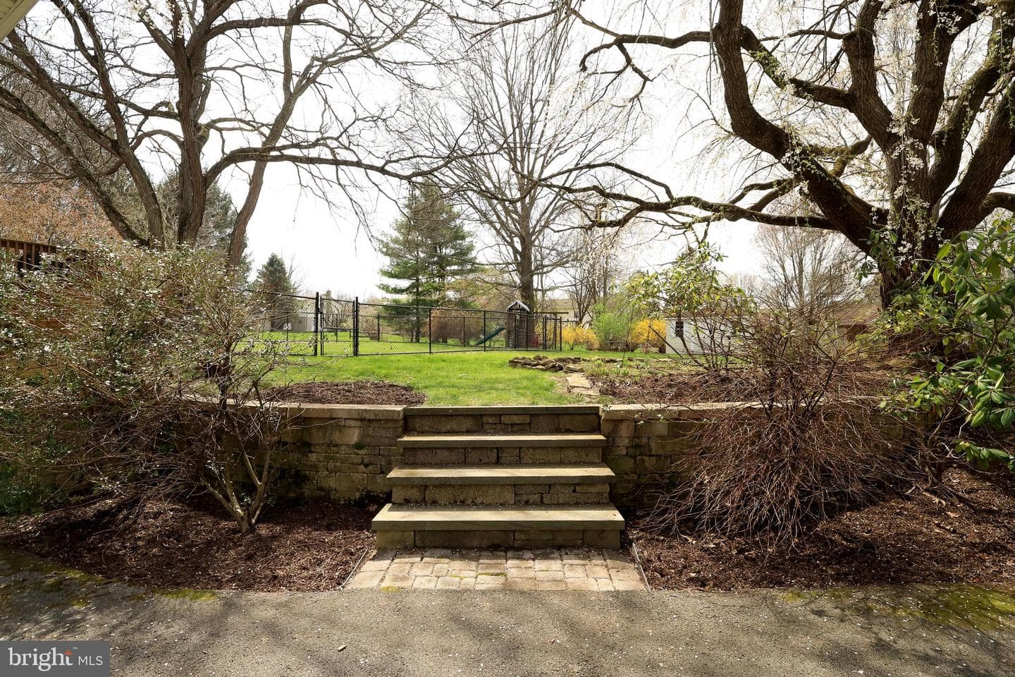 915 Bayberry Drive photo 40