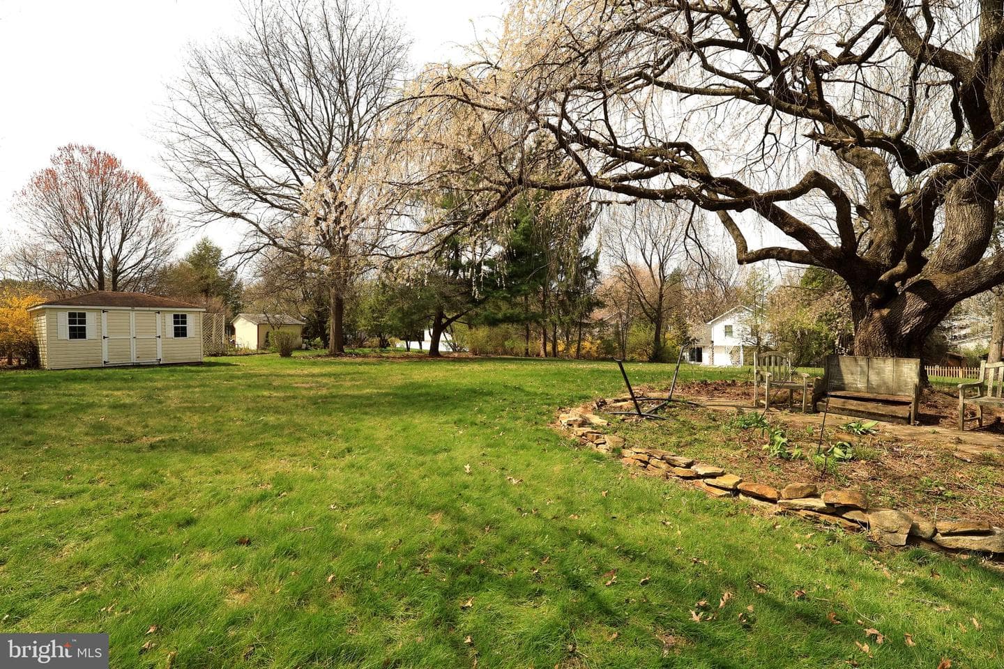 915 Bayberry Drive photo 42