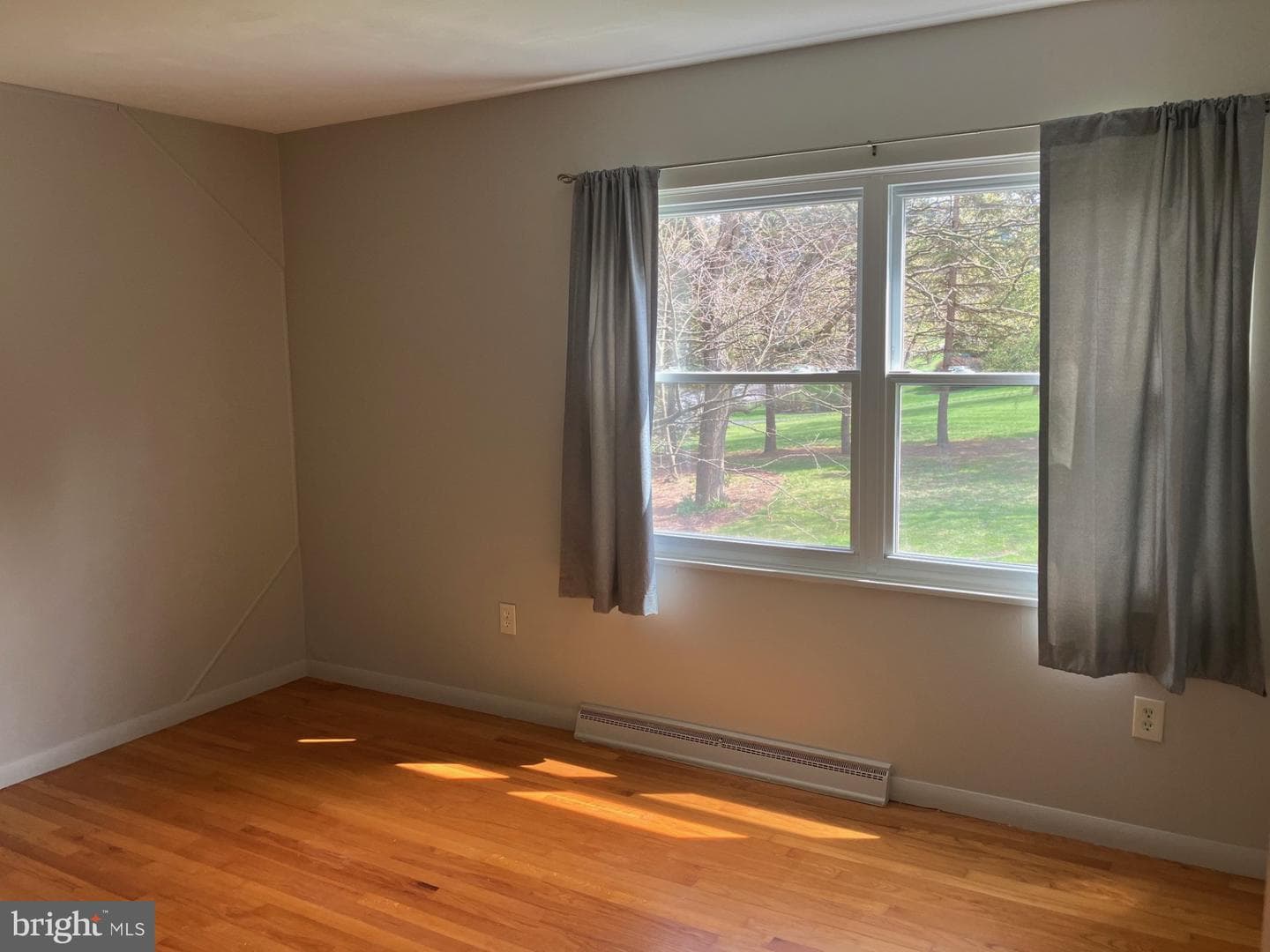 940 Outer Drive photo 14