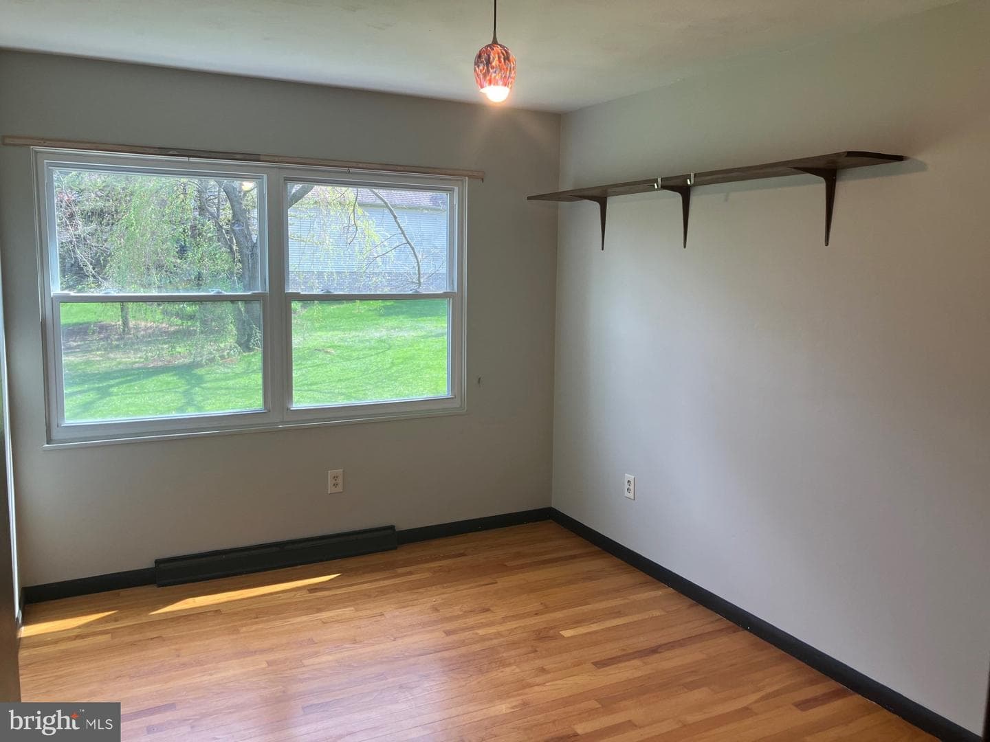 940 Outer Drive photo 16