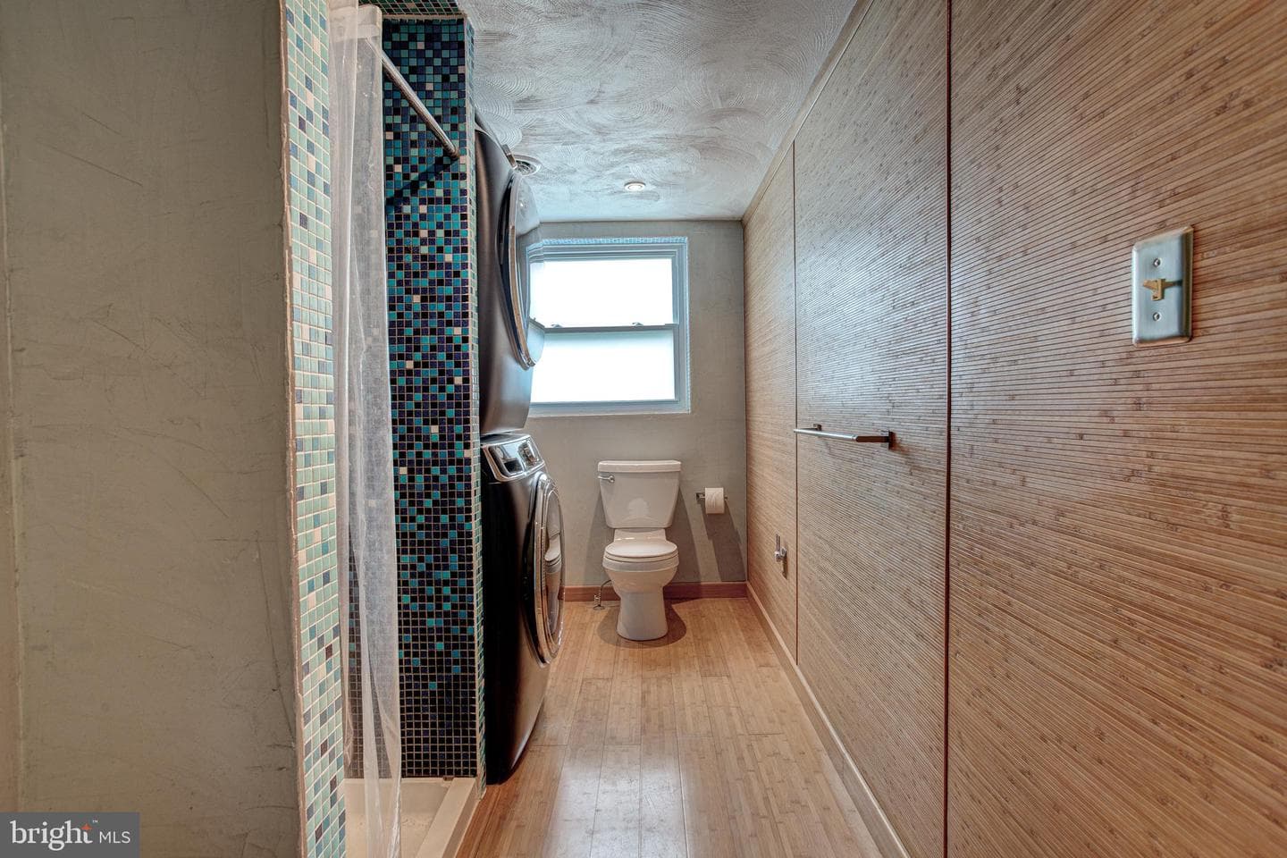 940 Outer Drive photo 27