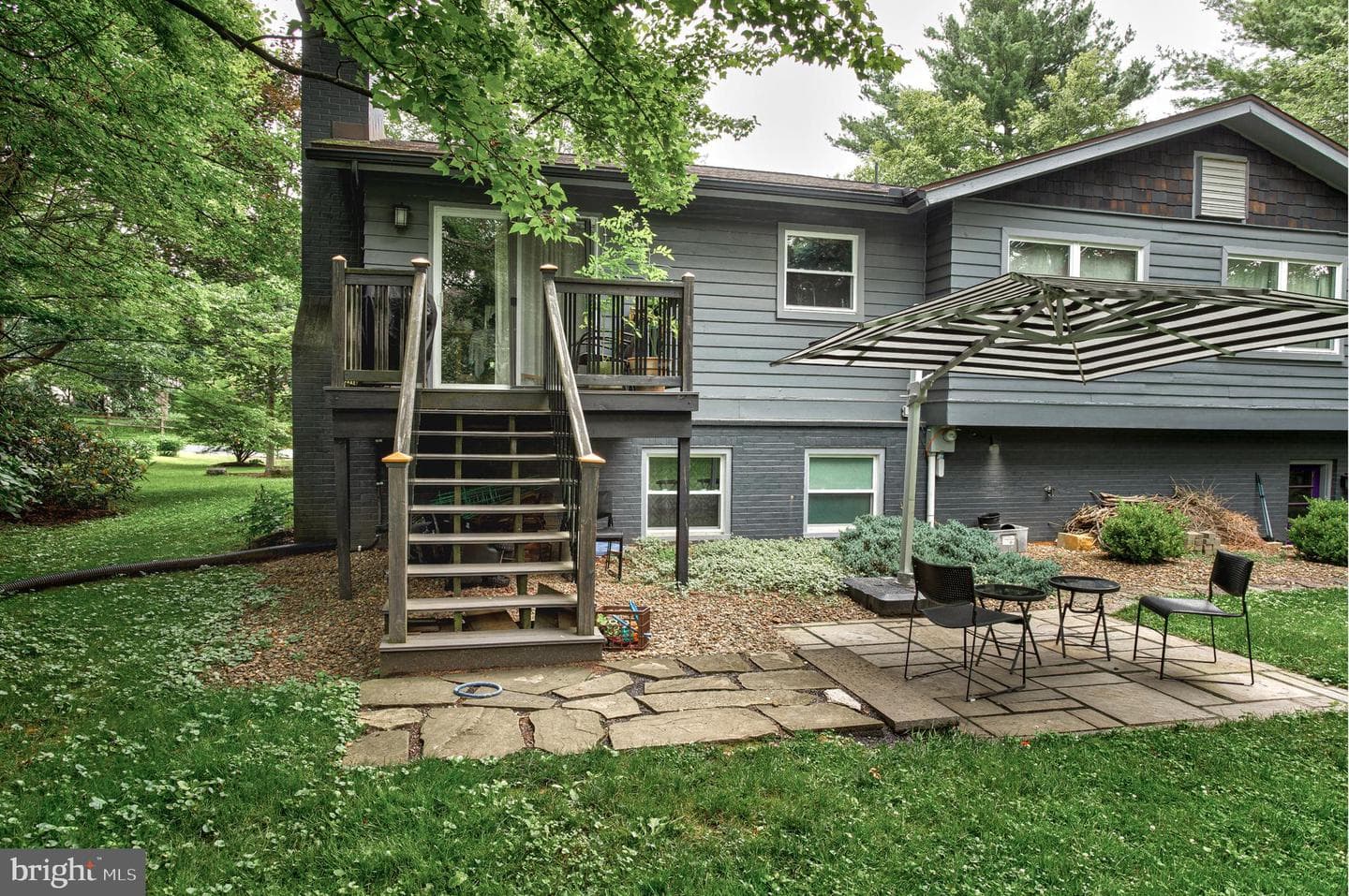 940 Outer Drive photo 32