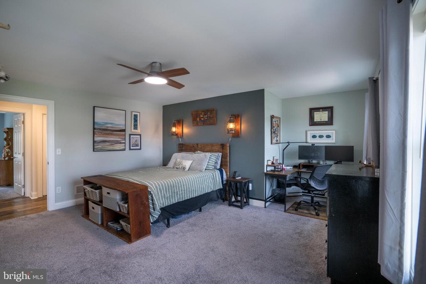 138 Jonathan Lane photo 30