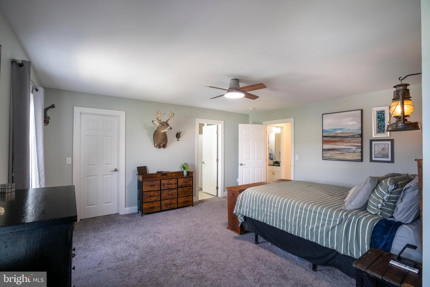 138 Jonathan Lane photo 31