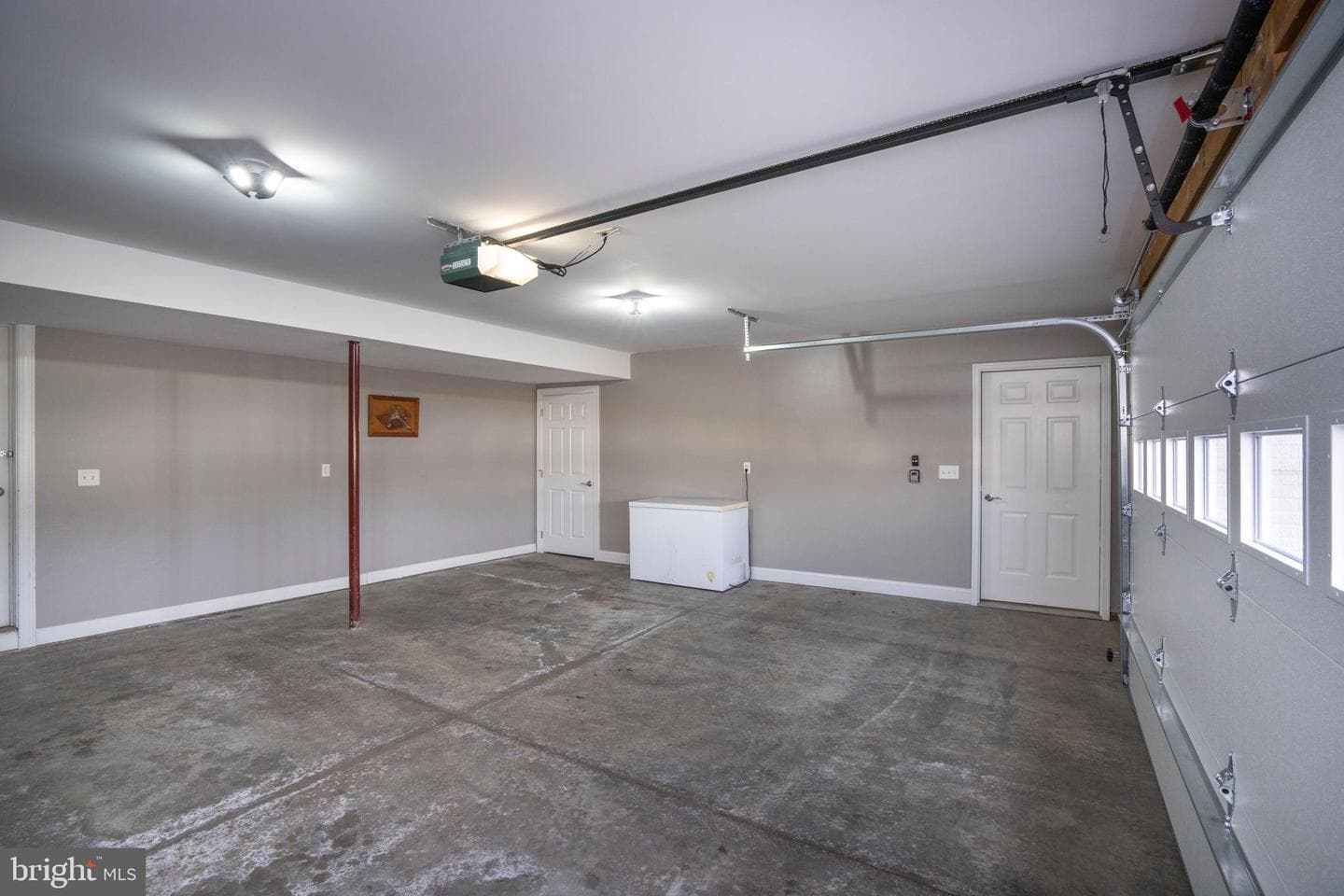 138 Jonathan Lane photo 36