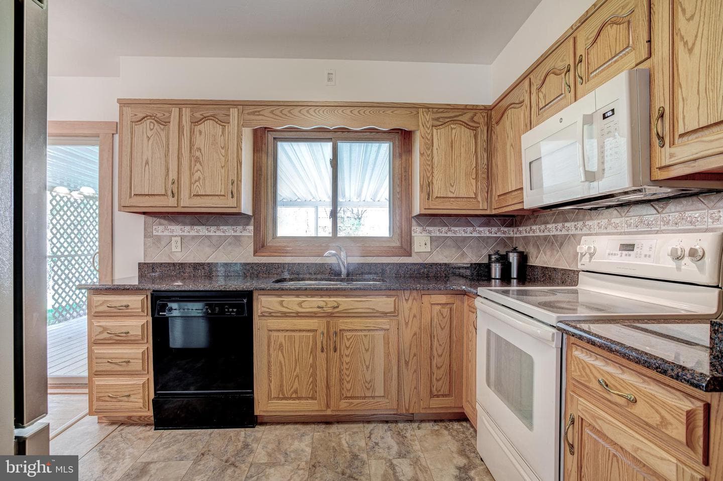 321 Kimport Avenue photo 13