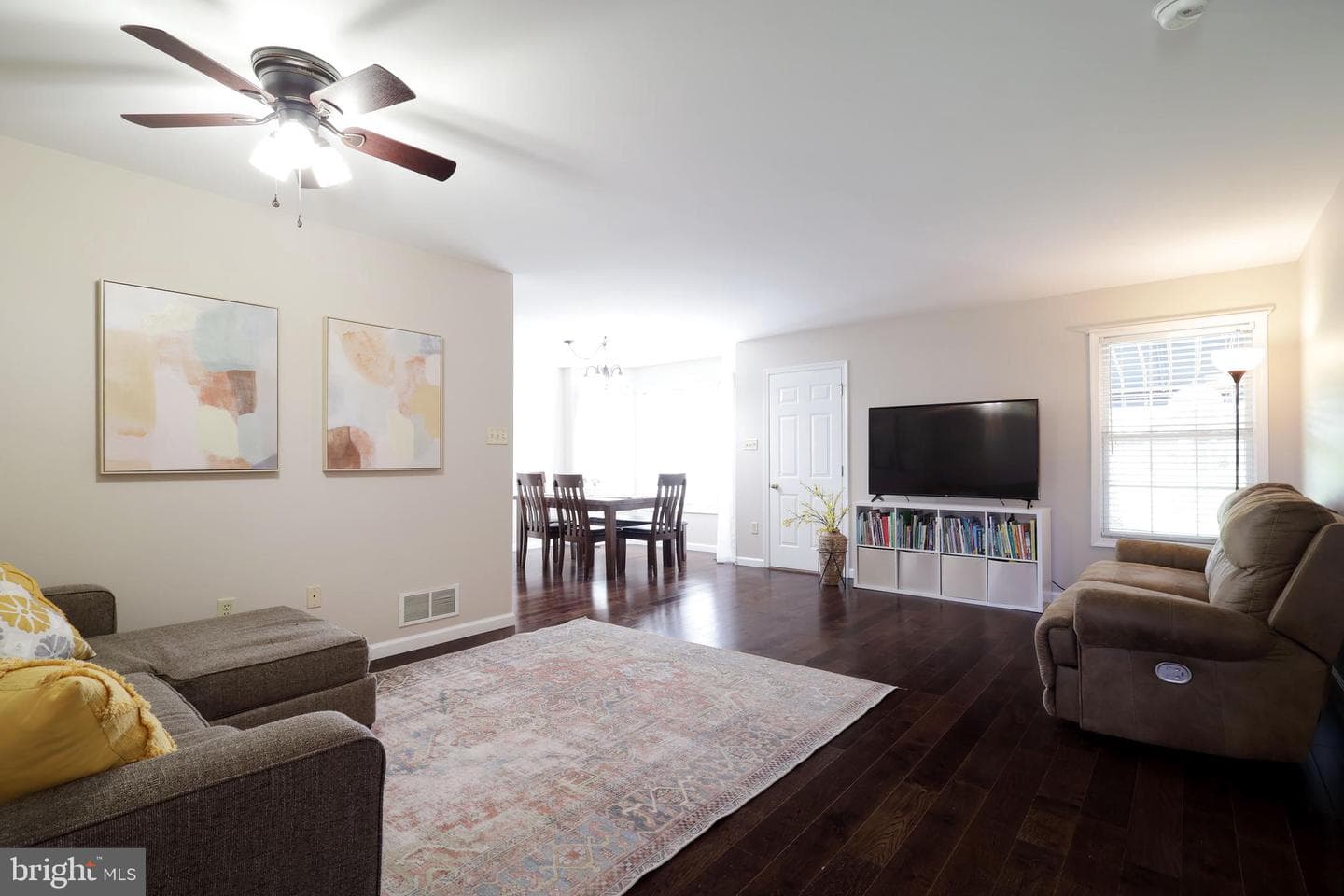 796 Tanager Drive photo 5
