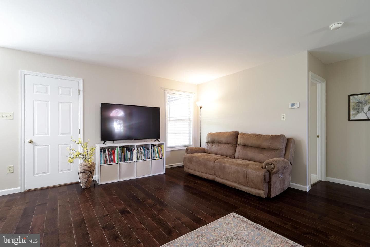 796 Tanager Drive photo 7