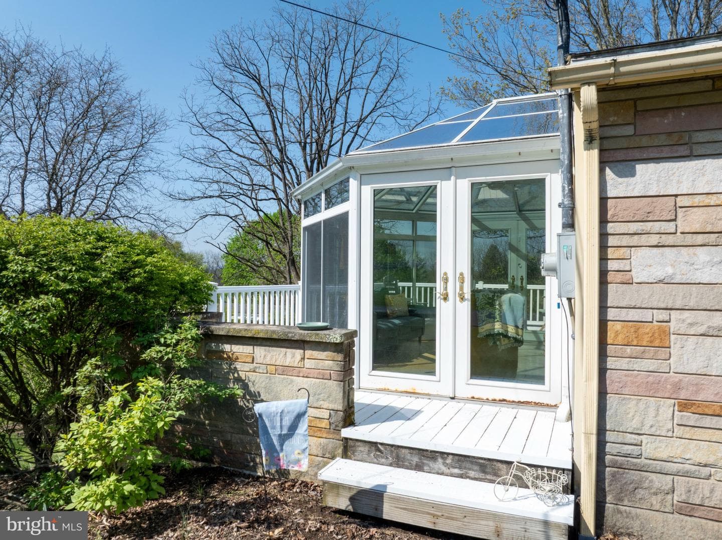 400 Matilda Avenue photo 36