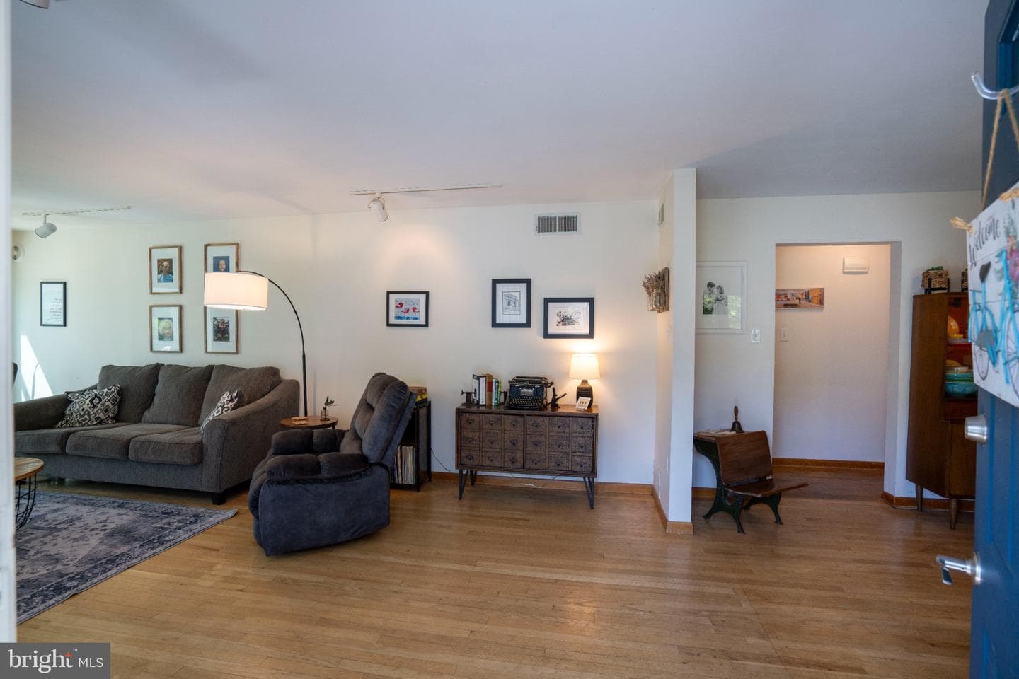 400 Matilda Avenue photo 8