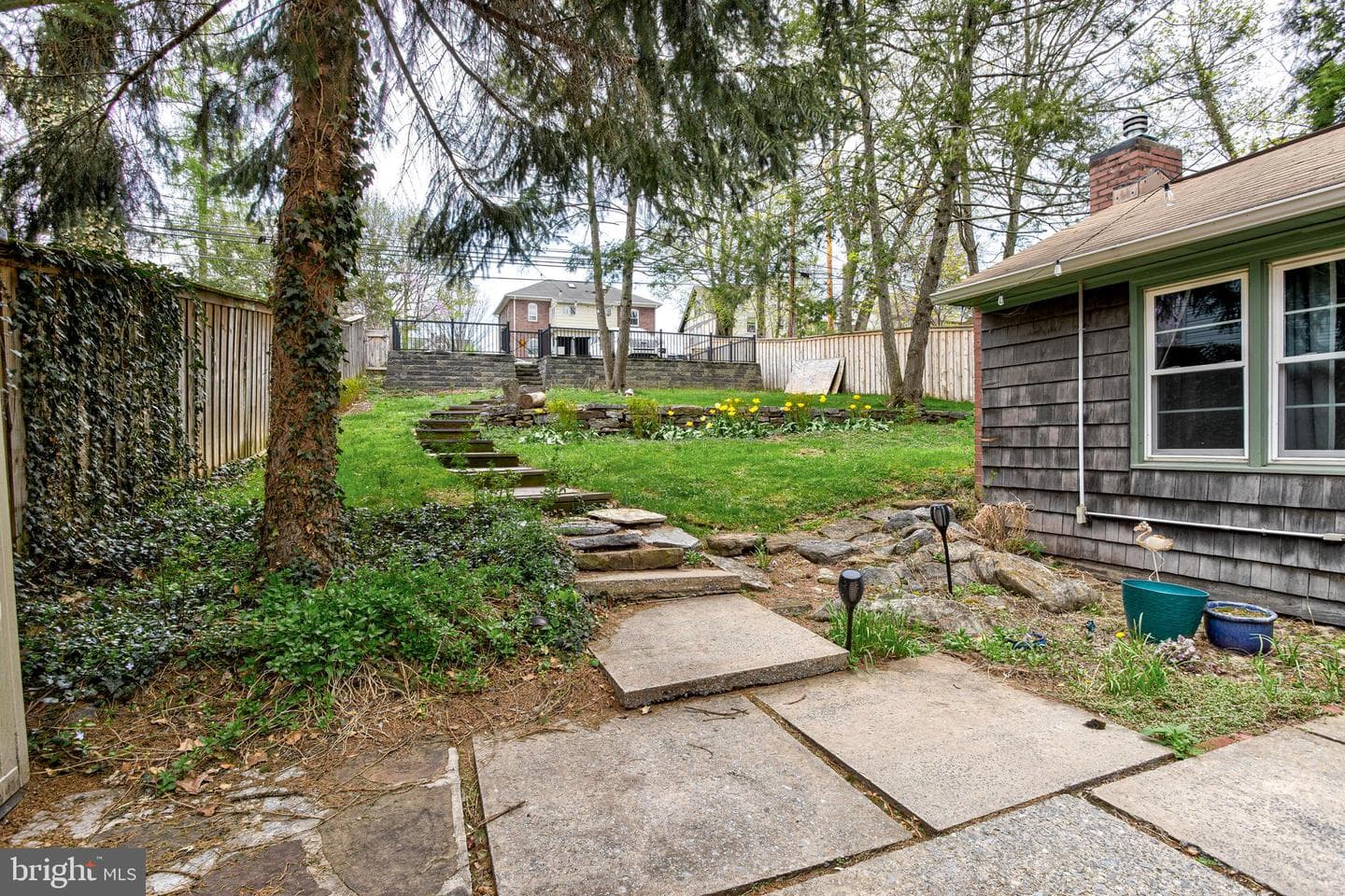 151 W Prospect Avenue photo 20