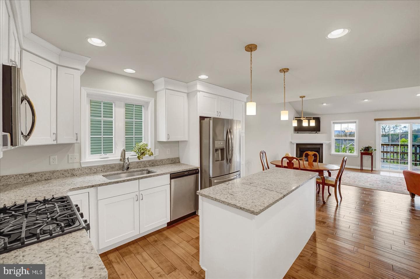 183 Rosehill Drive photo 4
