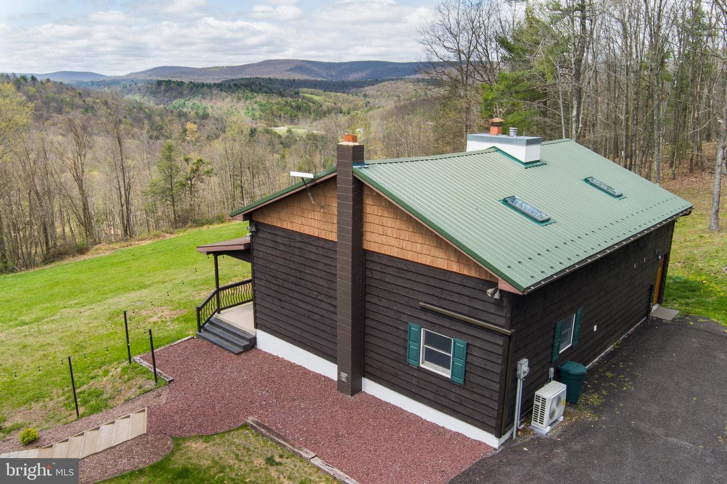 580 Fairview Road photo 3
