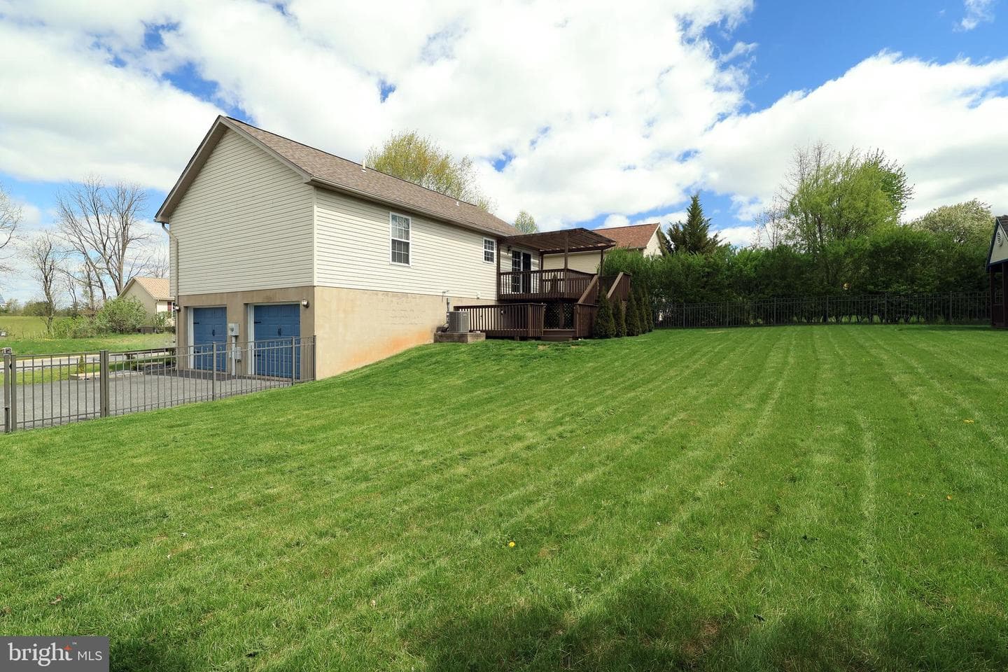 133 Steeplechase Drive photo 38