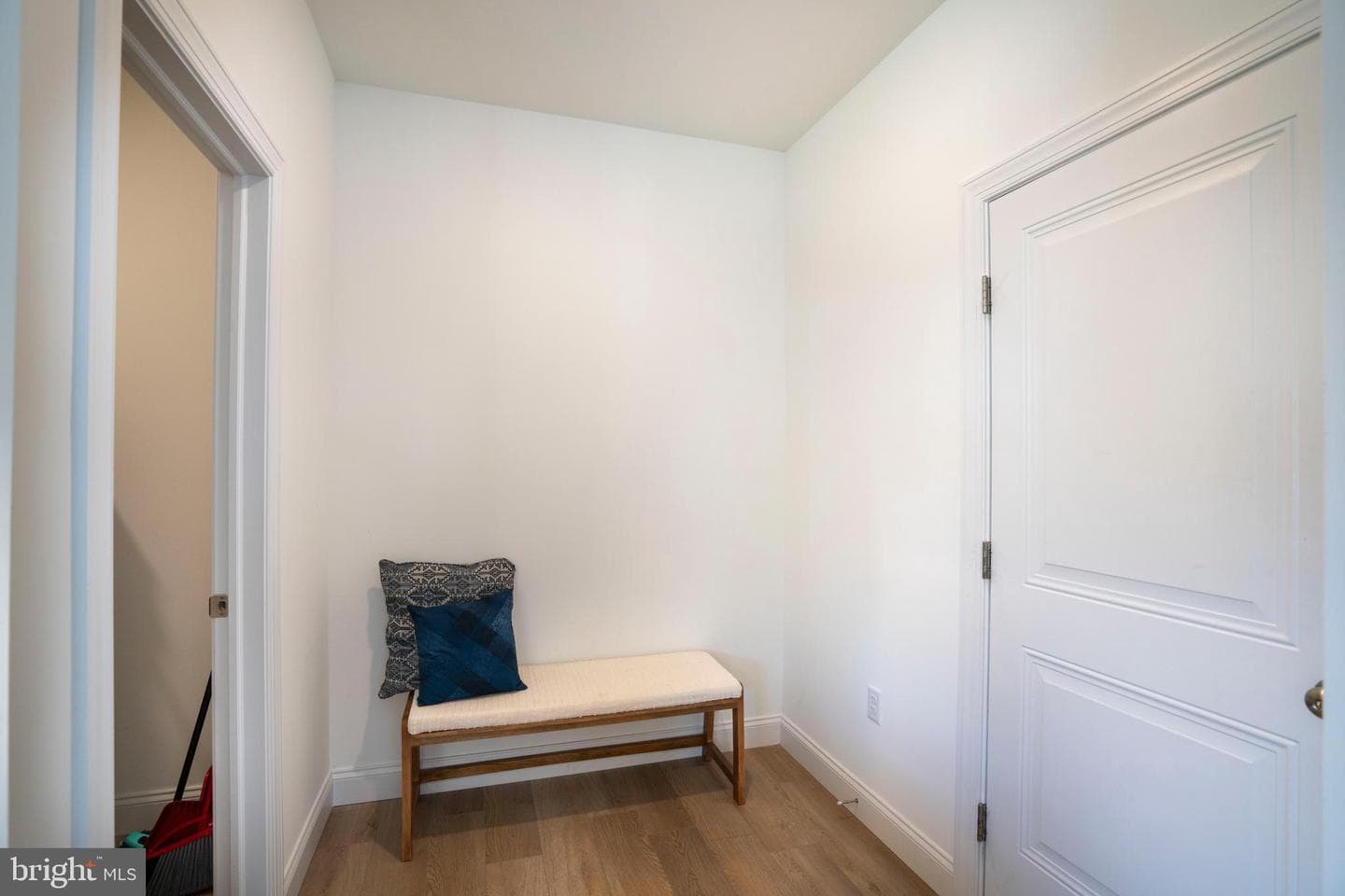 148 Thornwood Lane photo 20