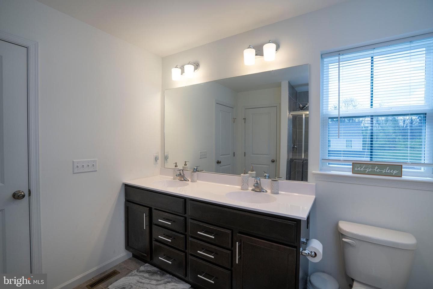 148 Thornwood Lane photo 37
