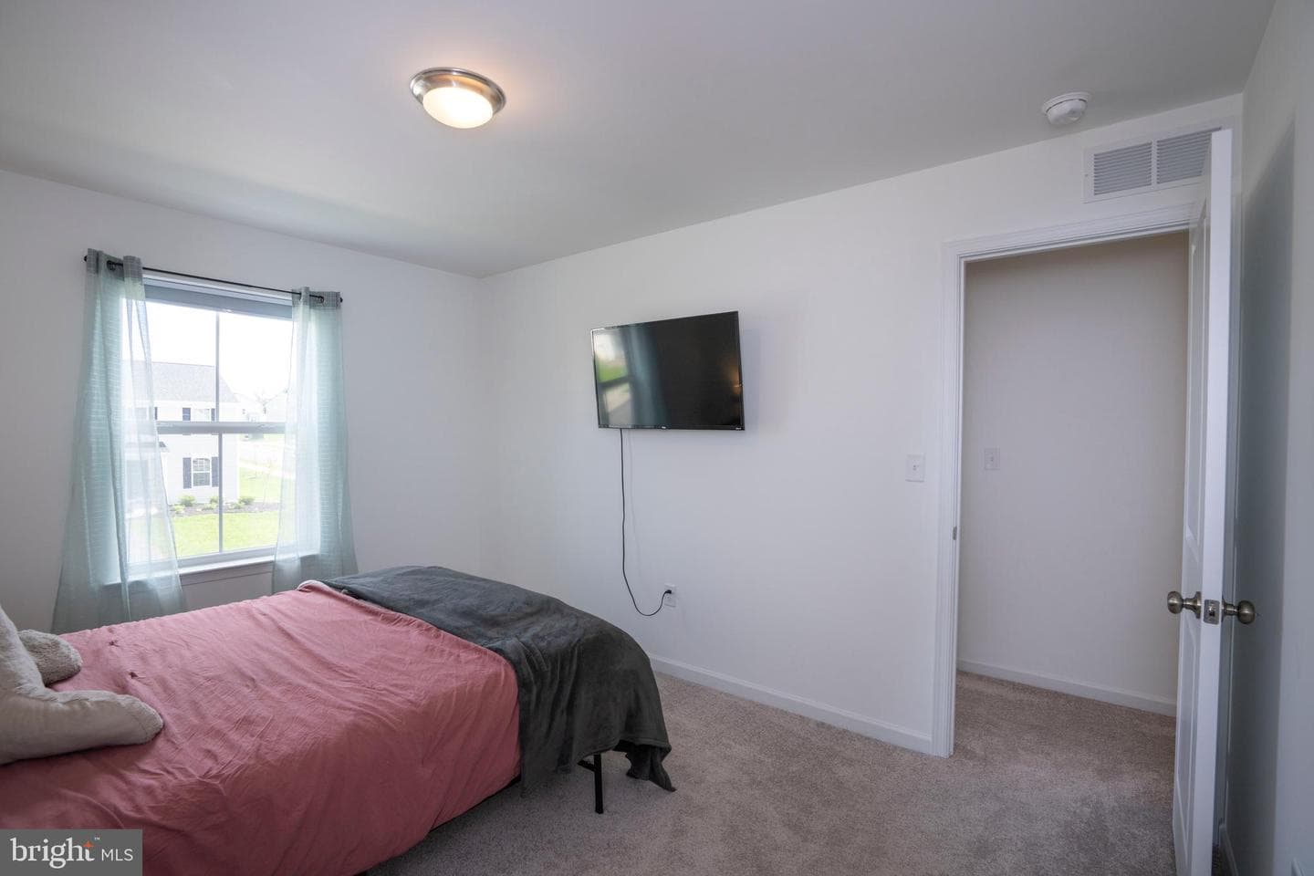 148 Thornwood Lane photo 48