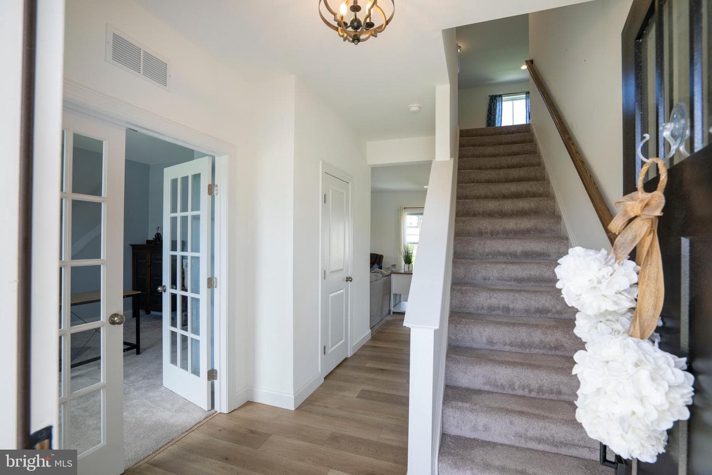 148 Thornwood Lane photo 8
