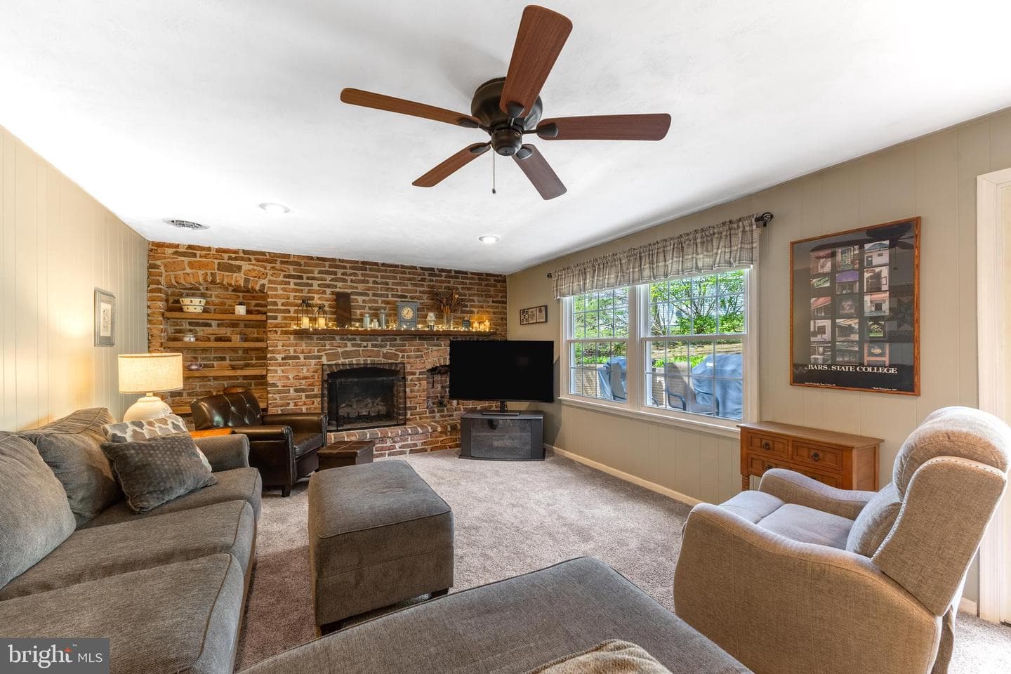 679 Devonshire Drive photo 22