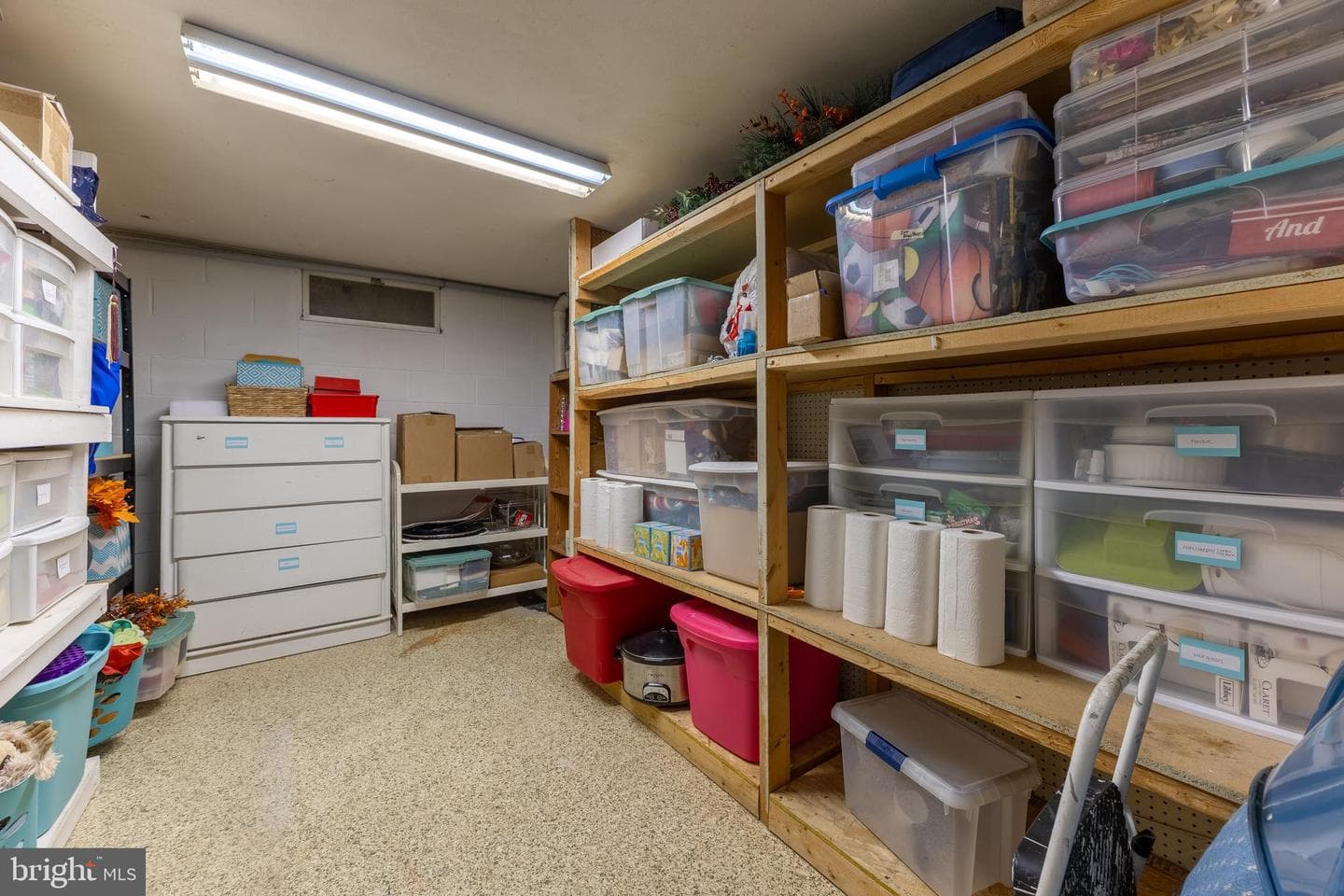 679 Devonshire Drive photo 47