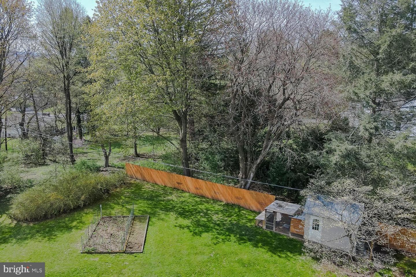 222 Fry Drive photo 2