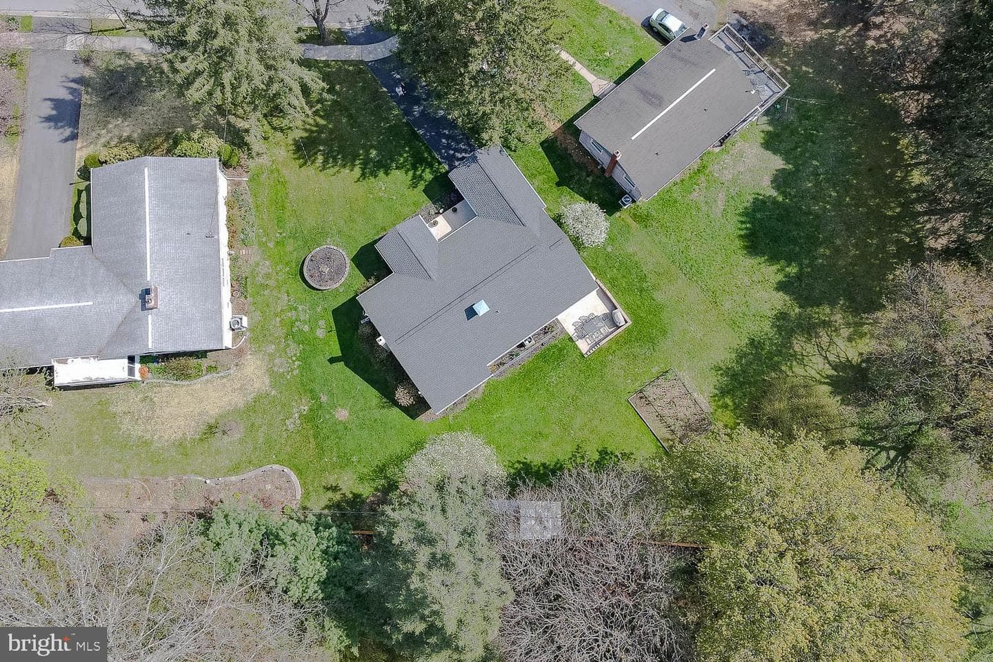 222 Fry Drive photo 4