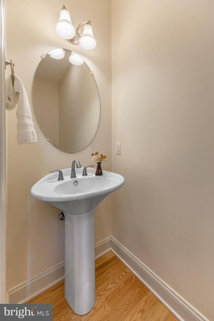 120 Meadowsweet Drive photo 27