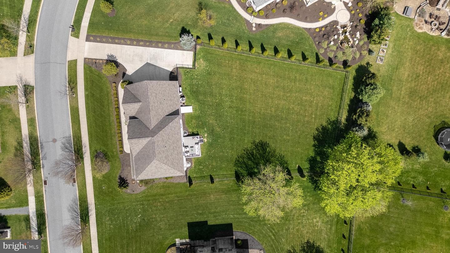 120 Meadowsweet Drive photo 53