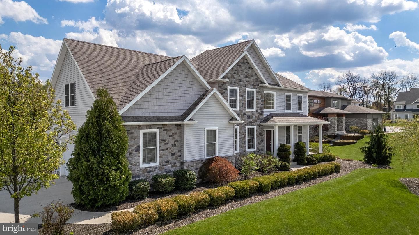 120 Meadowsweet Drive photo 8