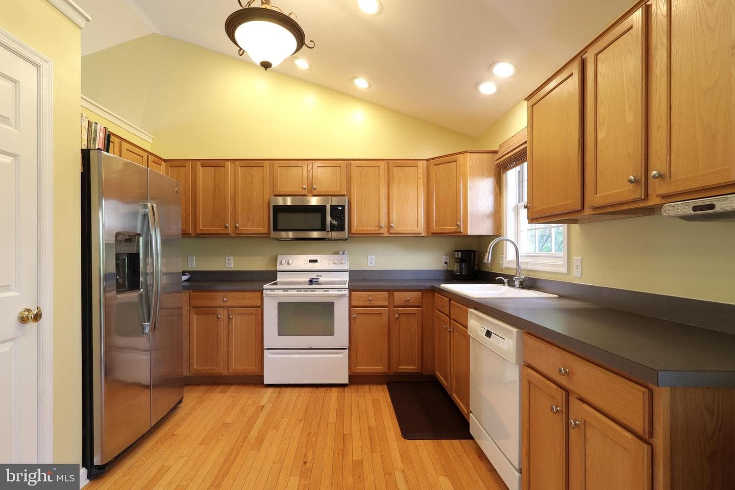 782 Tanager Drive photo 14