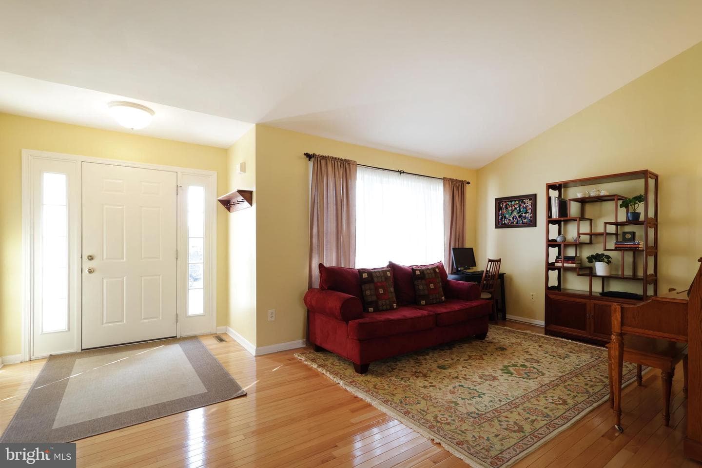 782 Tanager Drive photo 6