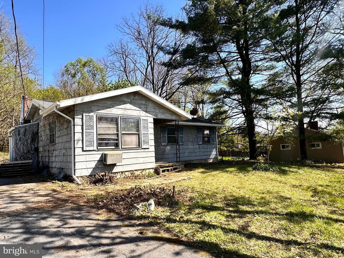 363 Matilda Avenue photo 2