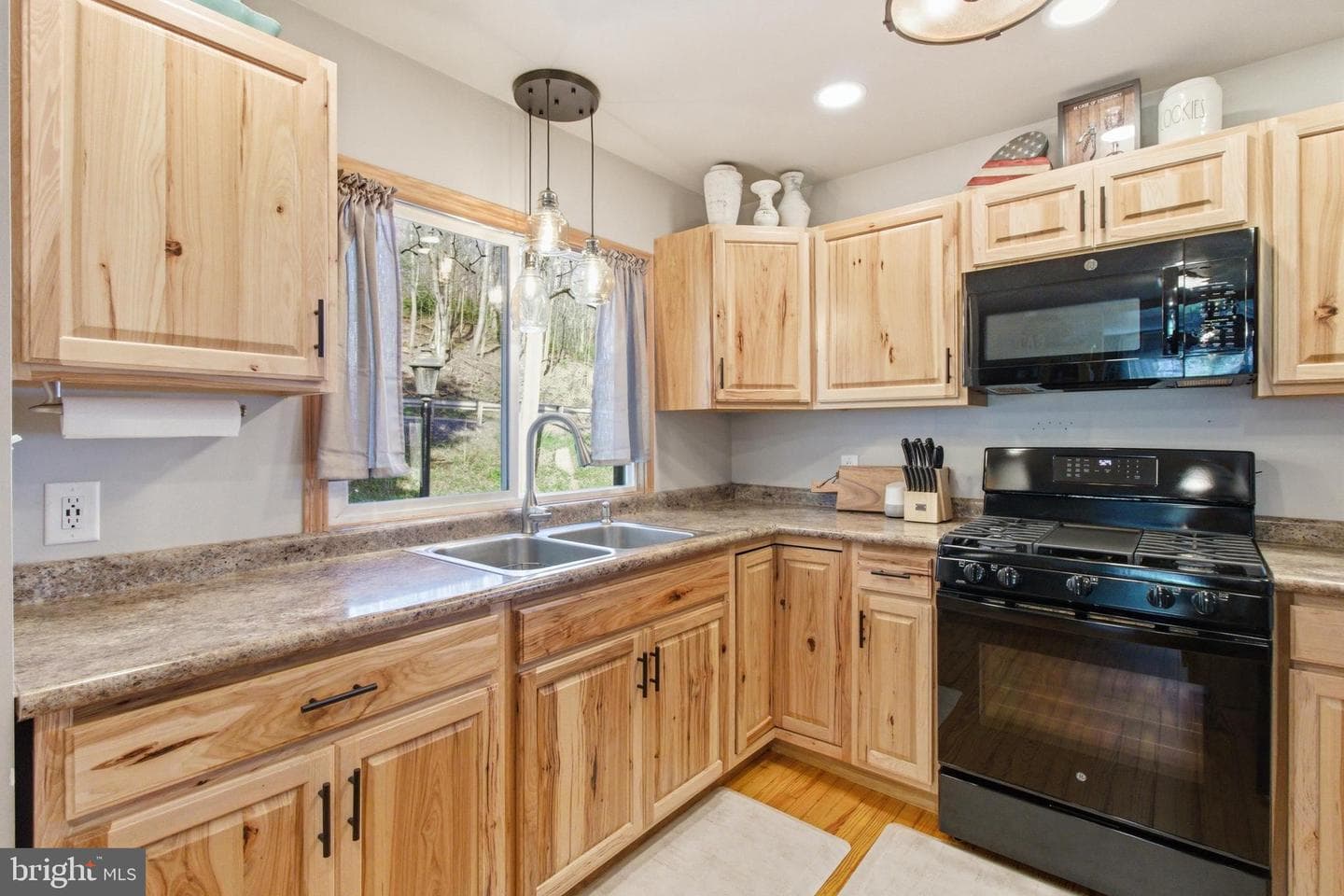 330 Flat Rock Road photo 5