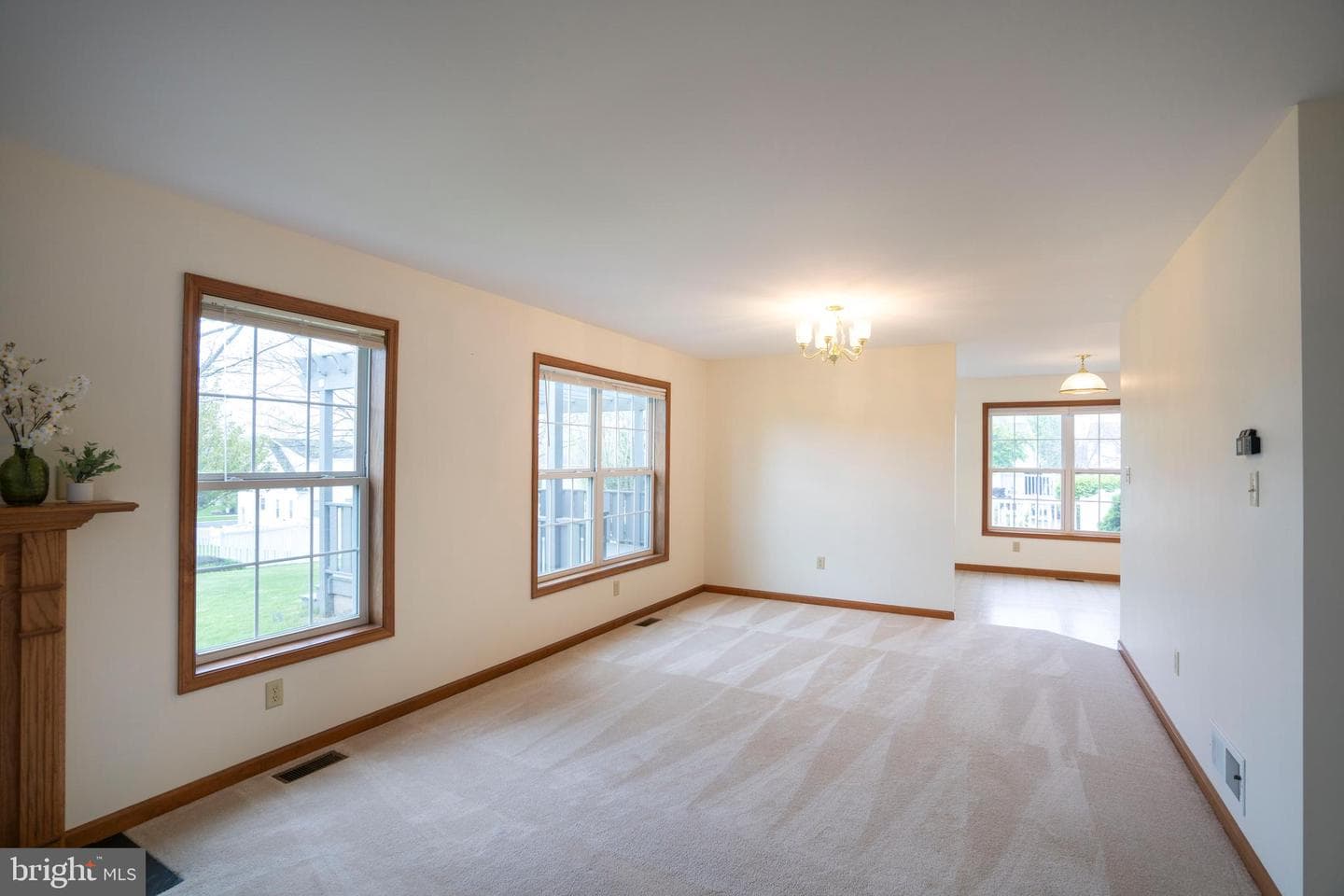 1855 Autumnwood Drive photo 9