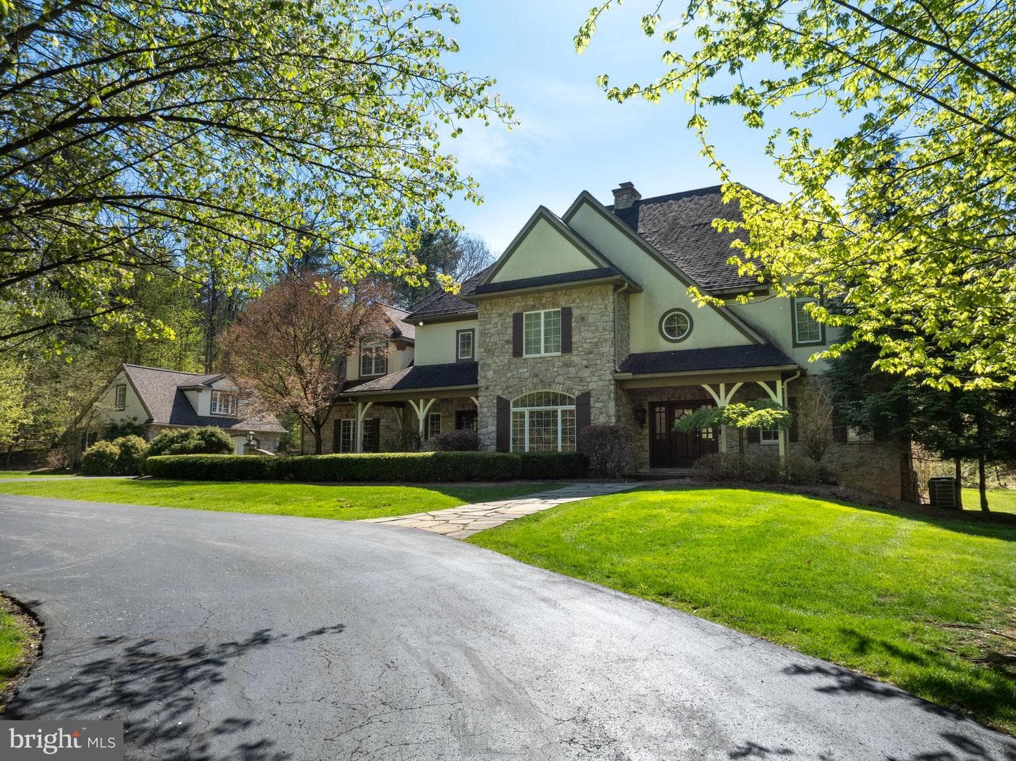 157 Manhasset Court, Port Matilda