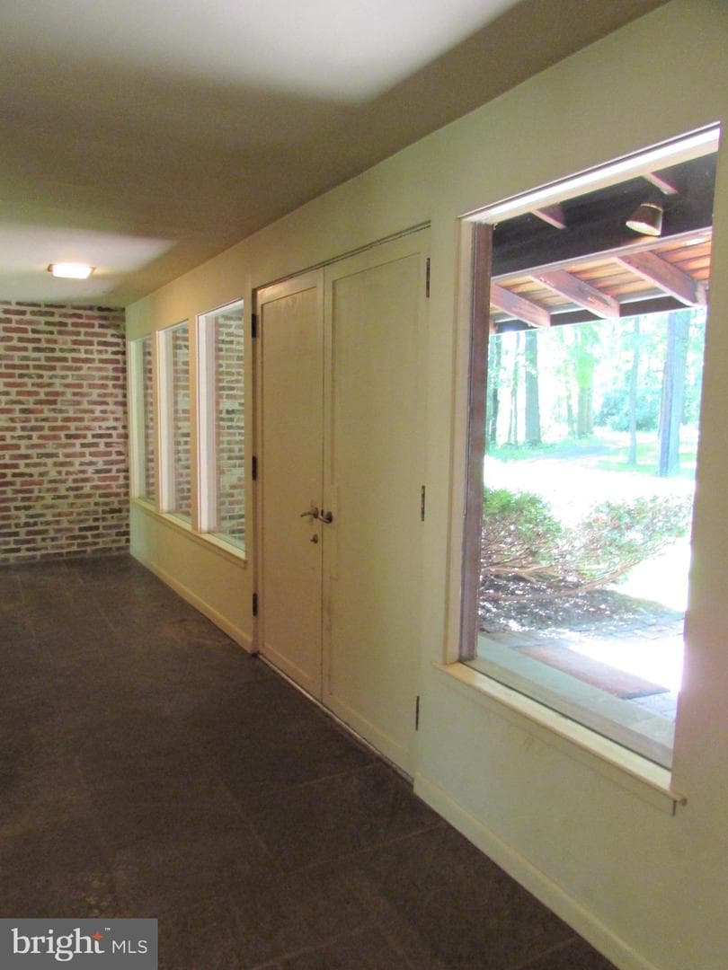 200 Tall Oaks Drive photo 9